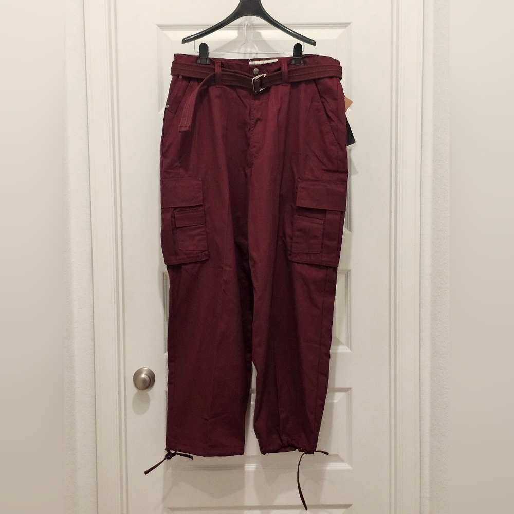 Regal Wear 9-Pocket Cargo Pants, NWT, Size 40x32